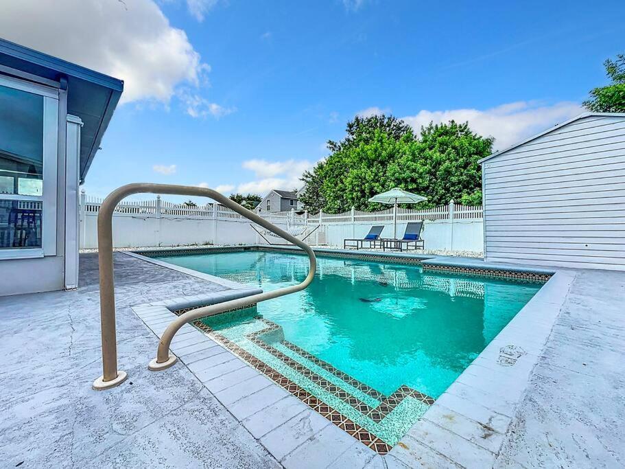 Poolside Paradise Near Siesta Key Beach Sarasota Exterior foto
